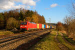 152 130 DB Cargo mit einem Containerzug bei Postbauer-Heng Richtung Nürnberg, 16.03.2021