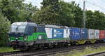 WLC - Wiener Lokalbahnen Cargo GmbH, Wien [A] mit der ELL Vectron  193 251  [NVR-Nummer: 91 80 6193 251-6 D-ELOC] und einem Containerzug  am 06.07.23 Höhe Bahnhof Dedensen-Gümmer.