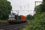 X4 E - 616 (Beacon) mit einem Containerzug in Duisburg Neudorf, 7.