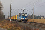 383 017 der CD Cargo schleppte am 12.12.25 einen Containerzug durch Wittenberg-Labetz Richtung Falkenberg(E).