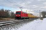 Am 06.01.26 schleppte 187 207 den DHL-Containerzug durch Greppin Richtung Dessau.
