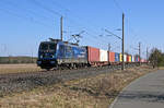 Ebenfalls mit einem Containerzug rollte am 06.03.26 388 020 der CD Cargo durch Wittenberg-Labetz Richtung Dessau.