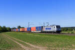 187 509-5 (Akiem / Metrans) mit einem Containerzug in Elze, 28. Mai 2026