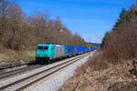 185 613 ATLU mit einem Containerzug bei Postbauer-Heng Richtung N�rnberg, 11.04.2022