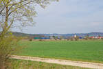 248 007 Siemens/e.g.o.o mit dem Tchibo Containerzug bei P�lling Richtung N�rnberg, 14.04.2022    (�berarbeitete Version, nachgesch�rft)