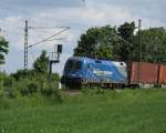 AM 31.05.2014 war der MWB Taurus 182 911-8 mit Containern auf dem Weg nach Hof.