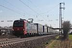 Mit einem  LKW Walter -KLV nach Lübeck Skandinavienkai fuhr am Nachmittag des 20.03.2019 die 193 470  Freiburg  südlich des Haltepunkt von Auggen über die Rheintalbahn in Richtung