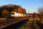 193 815 Railpool/Retrack VTG mit einem LKW-Walter KLV-Zug bei Postbauer-Heng Richtung Nürnberg, 07.03.2021