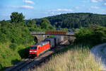 152 116 DB Cargo mit dem Hellmann KLV-Zug bei Parsberg Richtung Nürnberg, 20.07.2021