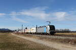 6193 817 von  Railpool  mit einem  KLV   aus München kommend am 10.