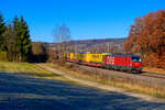 1293 035 ÖBB mit einem Frölich KLV-Zug bei Dollnstein Richtung Ingolstadt, 23.11.2021