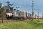 193 703-6 (X4 E - 703 | Siemens Vectron) unterwegs mit LKW Aufliegern in Richtung München bei Zorneding am 28.3.26.
