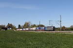 6193 195 von  RAILPOOL  mit einem  KLV  aus M�nchen kommend am 23. April 2026 bei �bersee am Chiemsee.