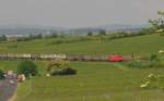 RAILION DB Logistics 145 023-9 mit dem TEC 40097 von Muizen nach Gallarate, bei Hattenheim; 13.05.2011