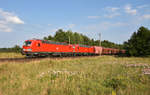 DB mit zwei Vectron 193 315-9 und 193 334-0 in Doppeltraktion, unterwegs in Richtung Hamburg.