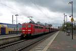 Erzbomber mit 151 095 durchfahrt Uelzen am 28 April 2016.