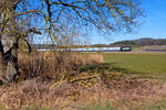 193 745 ELL/Ecco mit dem Ekol KLV-Zug bei Oberdachstetten Richtung Ansbach, 06.03.2021