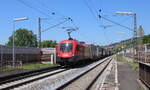 ÖBB Rail Cargo Group 1016 023  Transporeon  mit einem KLV Richtung Würzburg, am 25.06.2024 in Thüngersheim.
