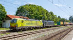 91 80 6193 552 mit einem KLV-Zug auf der Fahrt durch den Bahnhof Aßling in Richtung München am 15.07.2024