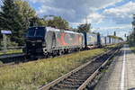 5370 067-8 (6193 236  Karolina   91 51 5370 067-8 PL-ID  Siemens Vectron) mit einem Zug Sattelauflieger der LKW Walter Internationale Transportorganisation AG am 03.