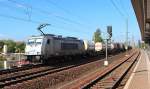 386 008-7 von der Metrans fährt am 30.09.2015 mit einem KLV-Zug durch Dresden-Reick in Richtung tschechische Grenze.
