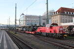 Am Abend des 03.04.2024 rangierte die DB 261 039-2 einen Milit�rtransportzug der Bundeswehr in Darmstadt Hbf.