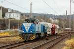275 118-8 RTB Cargo V151 mit Schotterzug in Wuppertal, November 2025.