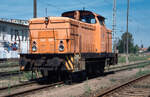 Die 1980 von LEW an die DR gelieferte Rangierlok vom Typ V 60 D mit der DB-Nummer 345 109 am 20.07.1998 in der Güterabfertigung Hennigsdorf.