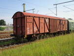 Gbqss-z 21 80 1743 094-1 am Schlu� vom Nachtsonderzug Zwickau-bergen/R�gen,am 20.Juni 2026,im Zielbahnhof.