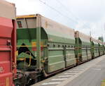 Innofreight / DB Cargo 35 80 4658 135-2 A-IF Sggmmrrs am 22.05.2024 in Alfeld (Leine).