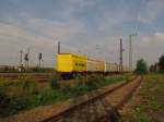 innofreight Containerwagen in einem Gterzug Richtung Leipzig, bei der Durchfahrt in Grokorbetha Rbf; 10.09.2010