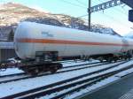 DB - Gterwagen Typ  Zagkks  33 80 791 8 717-9 im Bahnhof Visp am 30.12.2010