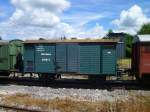 Ein Gterwagen der Schwbischen Alb Bahn, gesehen am 30.07.13 in Mnsingen.