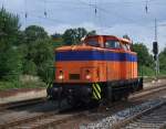 Die neue Werk-Lok der Firma RFH(Rostocker Fischereihafen)beim Rangieren im Bahnhof Rostock-Bramow.(28.07.09)