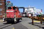 RDC 363 380-1 D-RAG | Kiel | Seehafen | durch den Zaun an der Bahnhofsbr�cke | Mai 2026