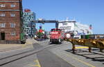 RDC 363 380-1 D-RAG | Kiel | Seehafen | durch den Zaun an der Bahnhofsbr�cke | Mai 2026