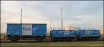 Zweimal Eichfahrzeug und Eichbeiwagen der Firma Fricke mit Prfgewichte fr Gleiswaagen, abgestellt auf den Gleisen der Tankfarm Hestya. Wilhelmshaven 22/01/2013
