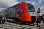 19.09.12 InnoTrans Berlin ; Triebkopf des Desiro RUS Sotschi (Lastotschka - die Schwalbe) von Siemens fr DC 3kV und AC 25 kV/50Hz