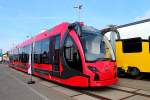 Der türkische Aussteller Durmazlar Makine  präsentiert auf der InnoTrans am 28.09.2014 in Berlin   die modular aufgebaute 100%-ige Niederflur Straßenbahn „Silkworm“ deutsch