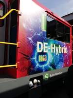 Führerhausseite der neuen DB-Hybrid-Rangierlok für die Hamburger  S-Bahn.