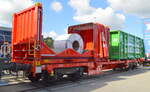 Ziel der DB Cargo ist wohl eine neu Generation von Güterwagen die vielseitig unterschiedlich genutzt und beladen werden können, hier eine Drehgestell-Flachwagenvariante für diverse