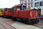 Lok  Aurich  und Lok  Hannover  der Borkumer Kleinbahn im Borkumer Bahnhof 1.8.2017