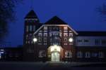  Kehre wieder  Blaue Stunde am Bahnhof Wangerooge.
