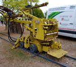 Bohrgerät auf Schienen für den Bergbau.