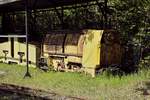 Feldbahnmuseum Oekoven (22.04.2019): Grubenlok 30 (Deutz 1949/47018 ex Zeche Sophia Jacoba Ratheim), dahinter Elektrolok 83 (Siemens 1957/5914 ex Preussische Bergwerks- und Hütten AG