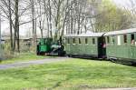 Lok FFM 1 mit Personenzug, fotografiert von der Plattform des letzten Wagens.