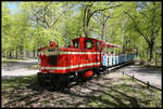 Am 25.04.2019 traf ich bei der Chemnitzer Parkeisenbahn die Schöma Lok 6006 an, die an diesem Tag den Personenverkehr bediente.