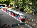 Der Triebkopf 903  Heimliche Liebe  am 31.08.2019 im Bahnhof Peißnitzbrücke der Parkeisenbahn Halle (S).