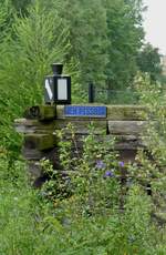 06.08.2016,  Im Museumsbahnhof  Anlage Mitte  der Muskauer Waldeisenbahn befindet sich eine umfangreiche Fahrzeugsammlung... und diese gut getarnte dringend notwendige Einrichtung.