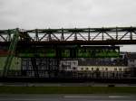  Wuppertaler Schwebebahn in Richtung Vohwinkel am Haltepunkt Alter Markt.(20.2.2013) 